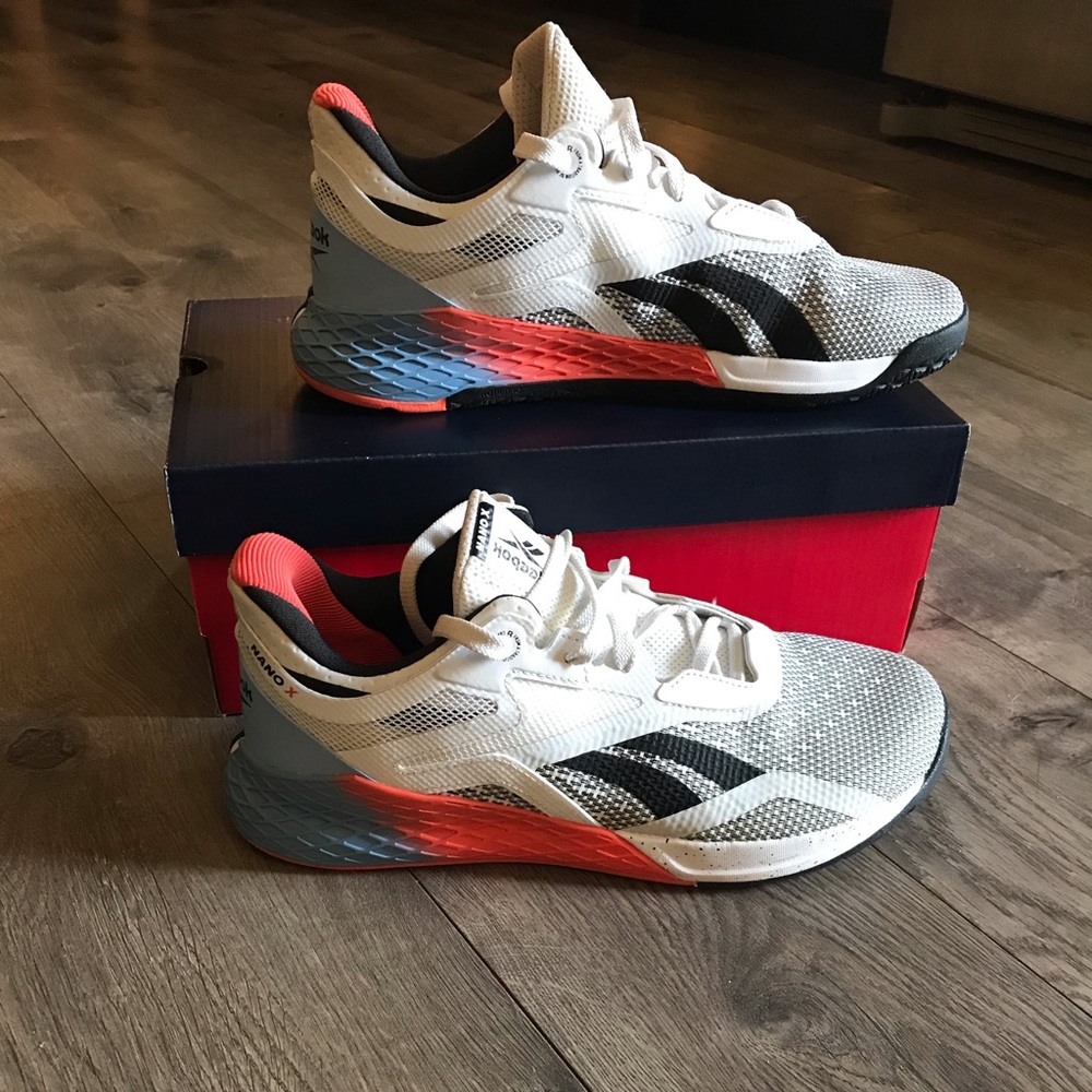 Women’s size 9 new Nano X
